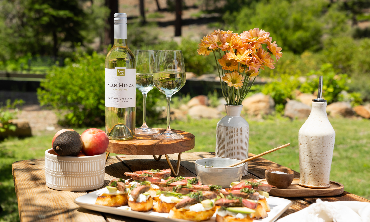 sauvignon blanc with steak crostini